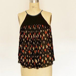 Pleated Racer Back tank top, easy fit